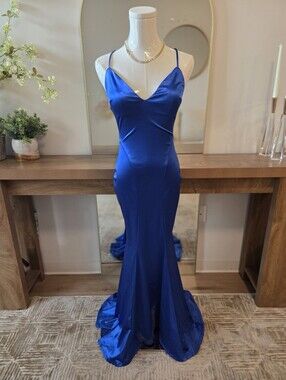 Elegant Royal Blue Satin Spaghetti-Strap Gown